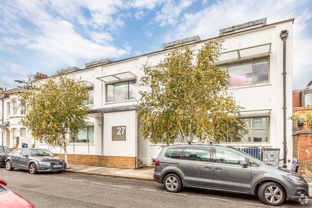 27 Ackmar Rd, London for lease - Primary Photo - Image 1 of 3