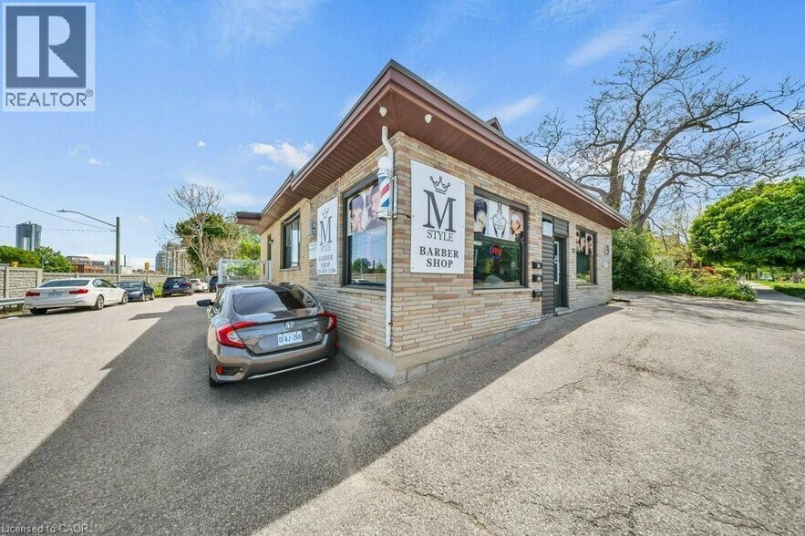 183 Louisa St, Kitchener, ON à vendre - Photo du bâtiment - Image 3 de 7