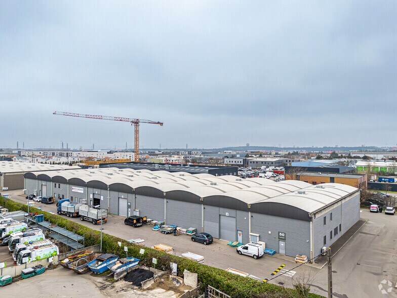 Flex dans Saint-Priest à louer - Aérien - Image 2 de 2