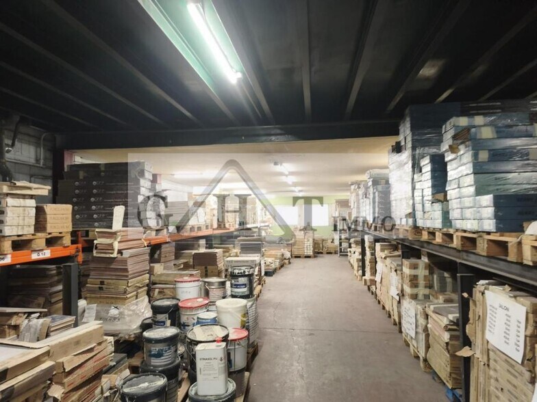 Industrial in Torcy for sale - Interior Photo - Image 3 of 8