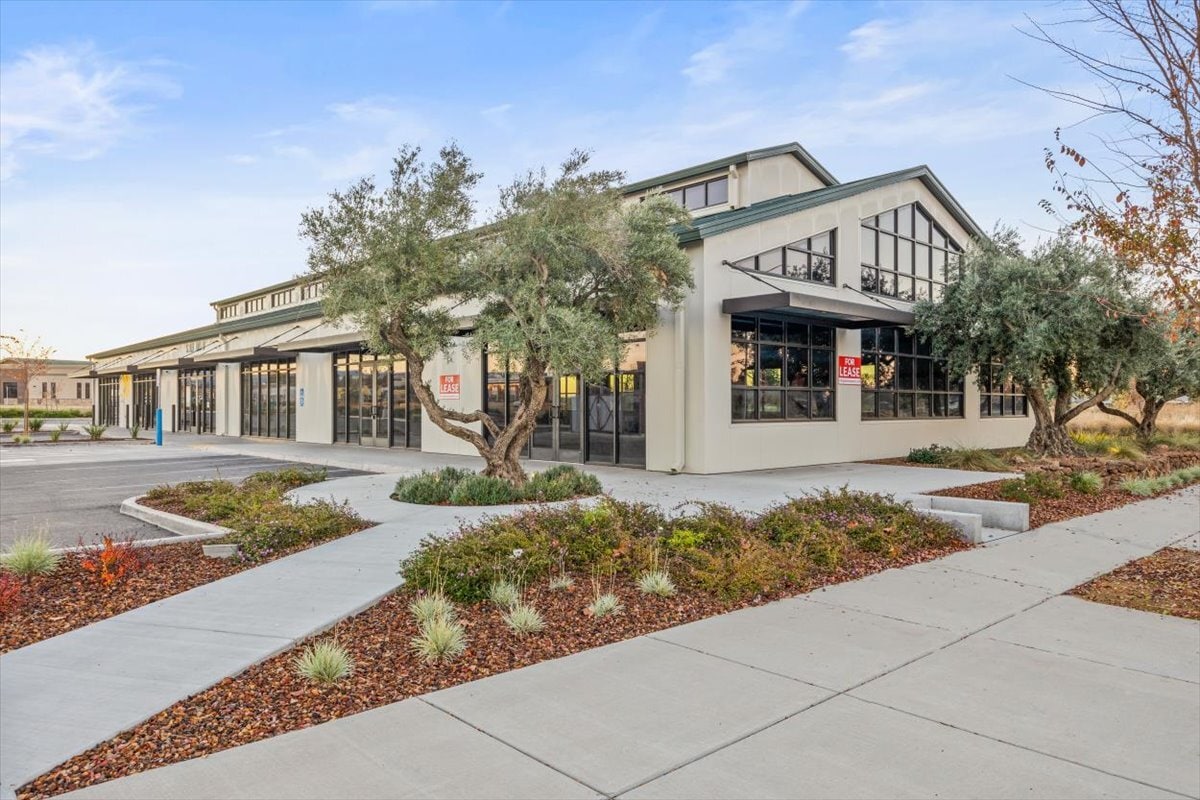 1998 Alcott Ave, Chico, CA for lease Primary Photo- Image 1 of 8