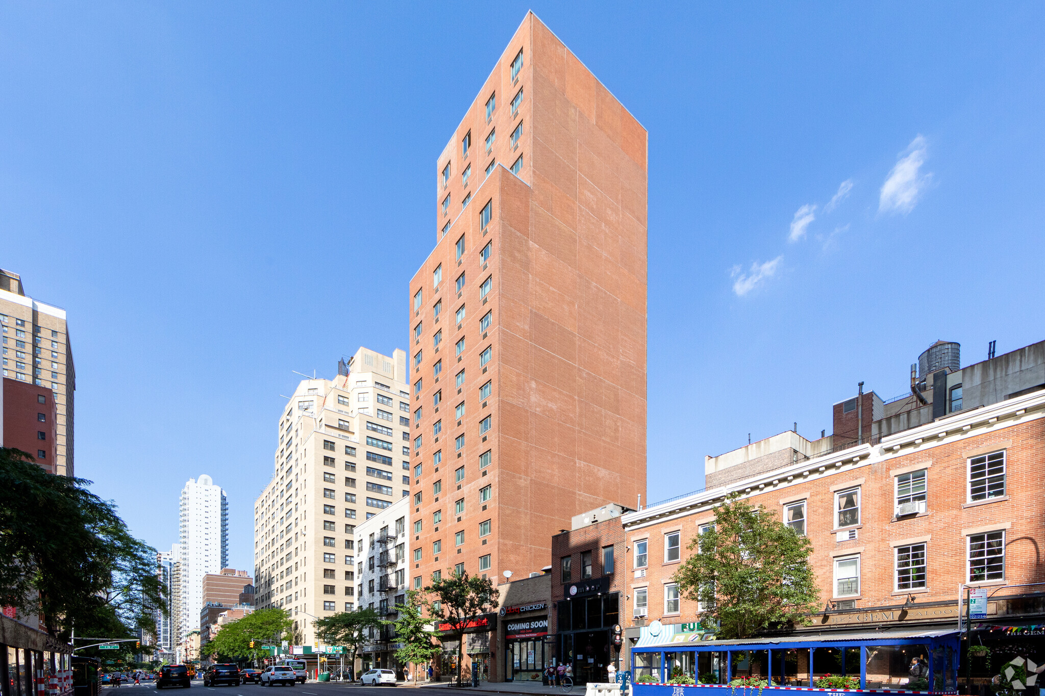 385 Third Ave, New York, NY for sale Primary Photo- Image 1 of 1