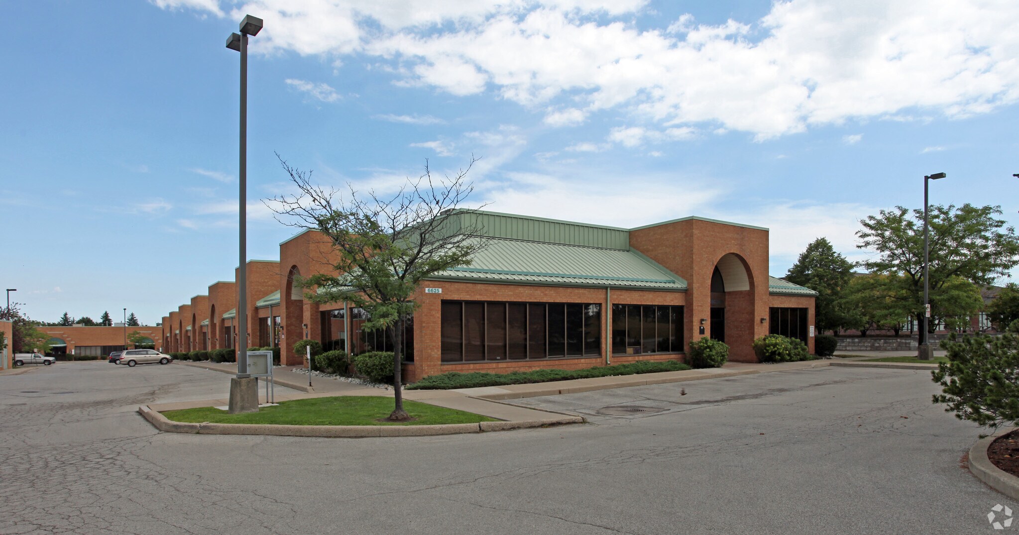 6625 Kitimat Rd, Mississauga, ON for sale Primary Photo- Image 1 of 4