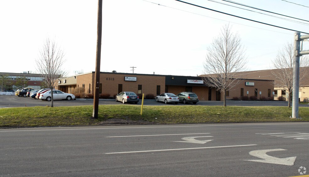 6315 Fly Rd, East Syracuse, NY for lease - Building Photo - Image 2 of 3