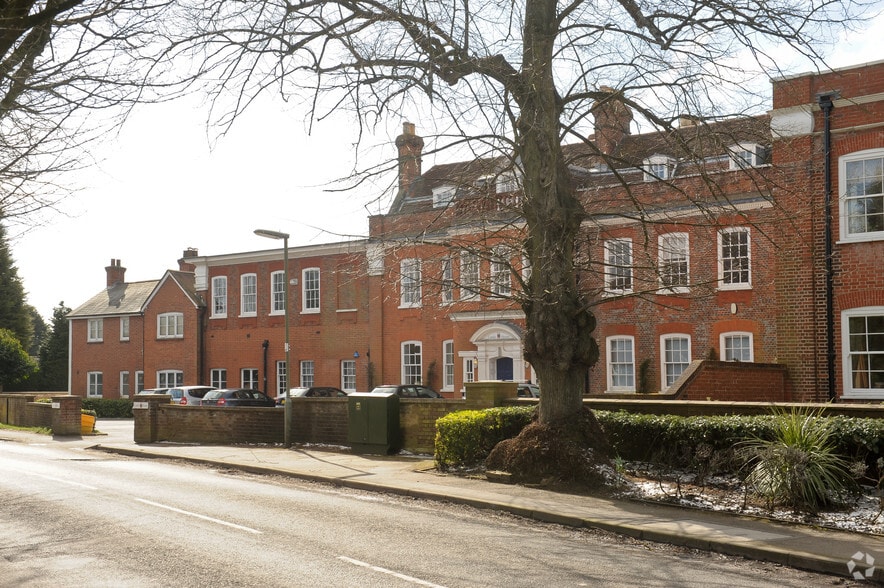 Park Rd, Banstead for lease - Building Photo - Image 2 of 6