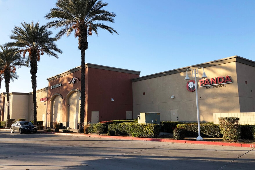 4124-4134 S Mooney Blvd, Visalia, CA for lease - Building Photo - Image 2 of 18