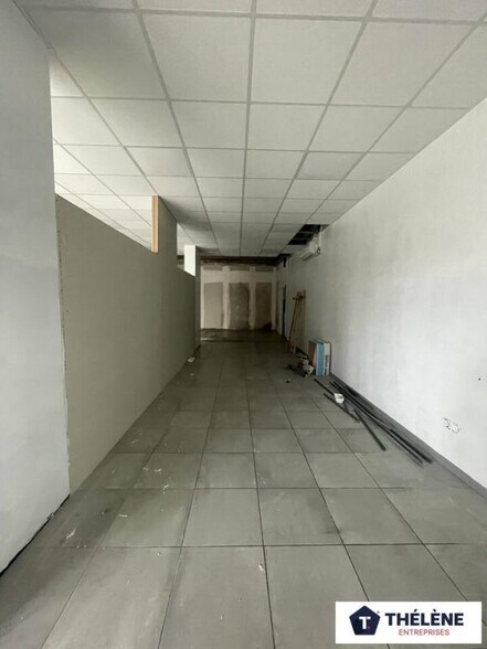 Retail in Le Crès for sale - Interior Photo - Image 3 of 7