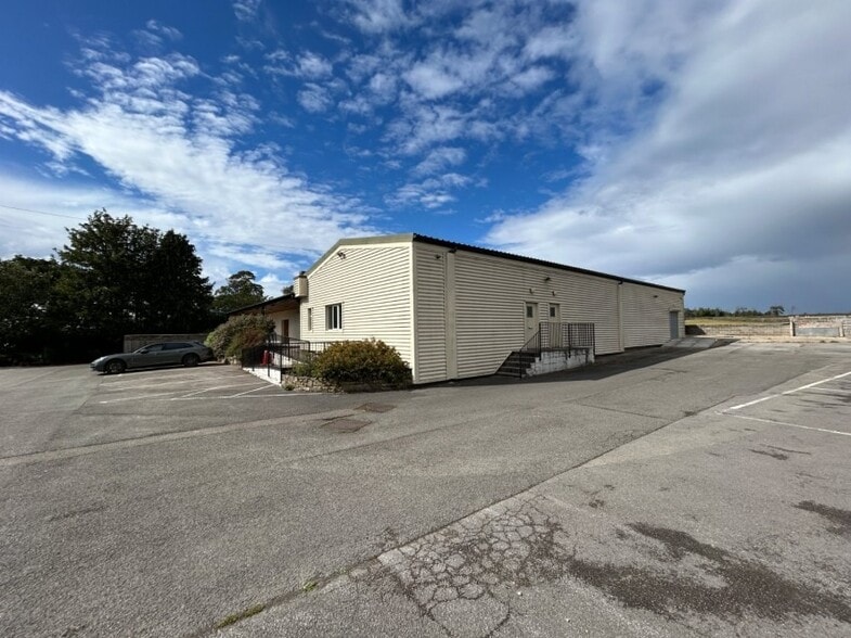 Hardisty Hl, Otley for lease - Building Photo - Image 3 of 4