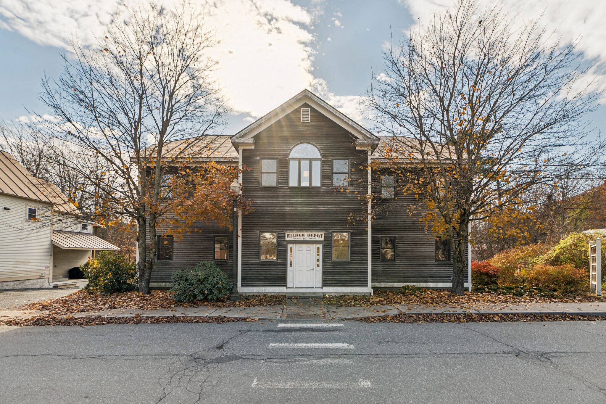 61 Depot St, White River Junction, VT à vendre Photo du bâtiment- Image 1 de 41