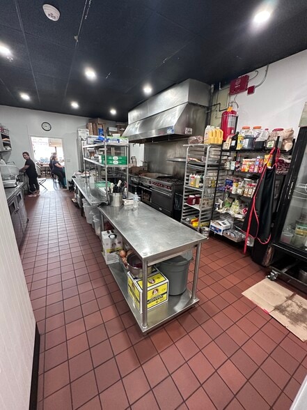 1103 Goffle Rd, Hawthorne, NJ for lease - Building Photo - Image 2 of 11