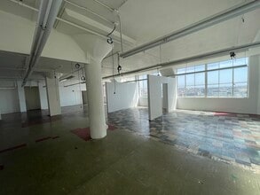 1206 S Maple Ave, Los Angeles, CA for lease Interior Photo- Image 1 of 6
