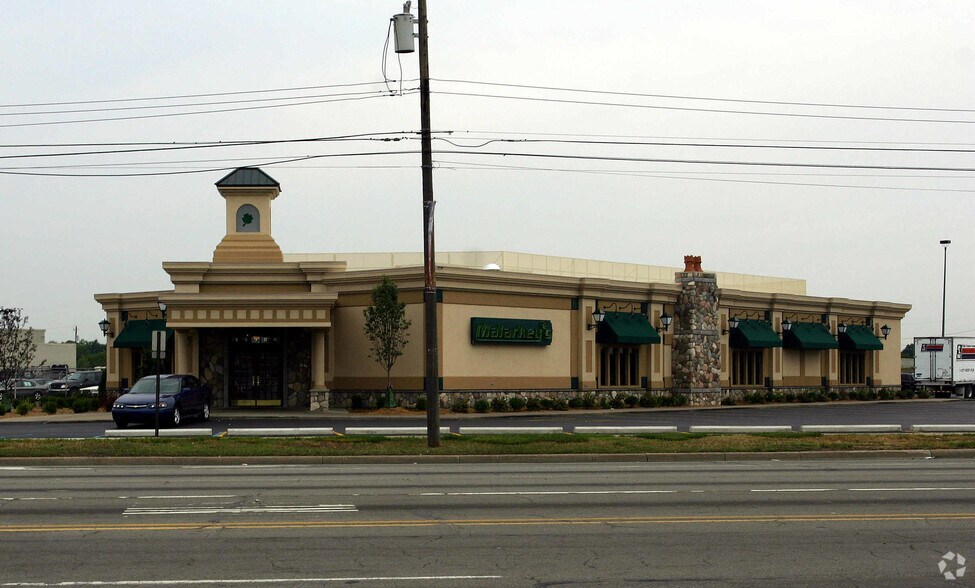 14980 Dix Toledo Rd, Southgate, MI for sale - Primary Photo - Image 2 of 2