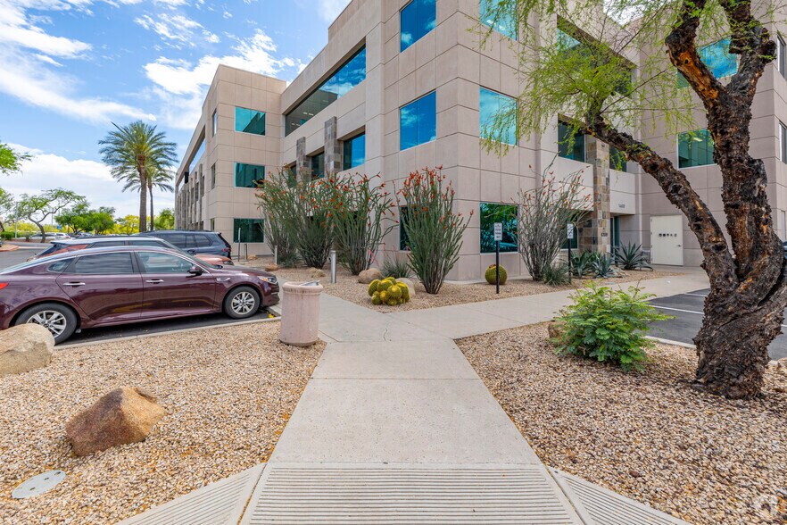 14500 N Northsight Blvd, Scottsdale, AZ à louer - Photo du bâtiment - Image 2 de 10