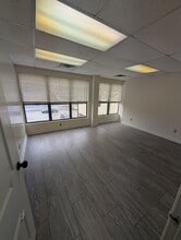 144 Business Park Dr, Virginia Beach, VA for lease Interior Photo- Image 2 of 6