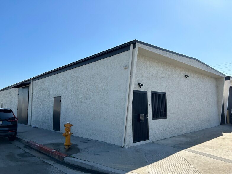 1496 Harbor Ave, Long Beach, CA à vendre - Photo du bâtiment - Image 3 de 17