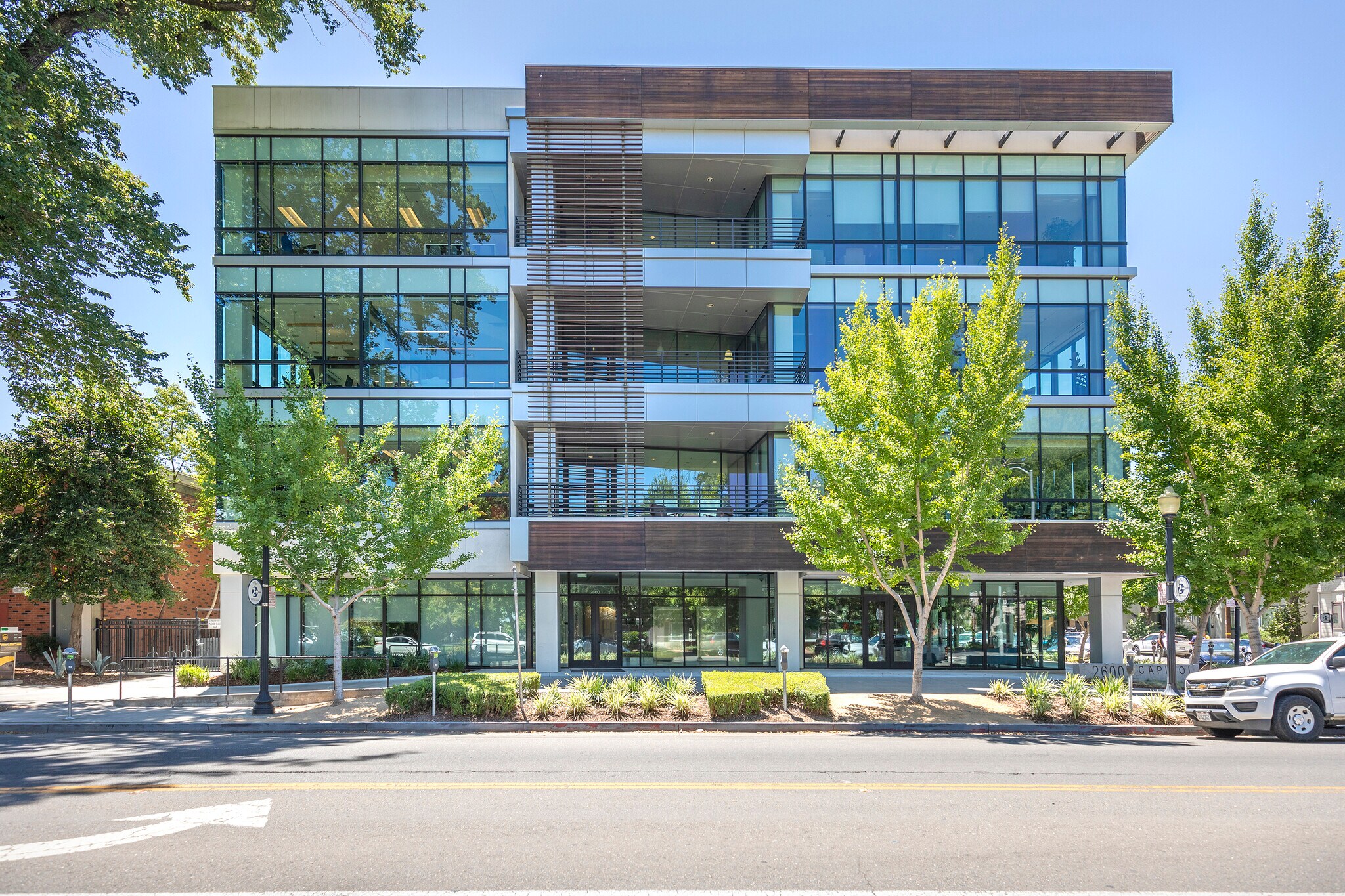 2600 Capitol Ave, Sacramento, CA for lease Building Photo- Image 1 of 13