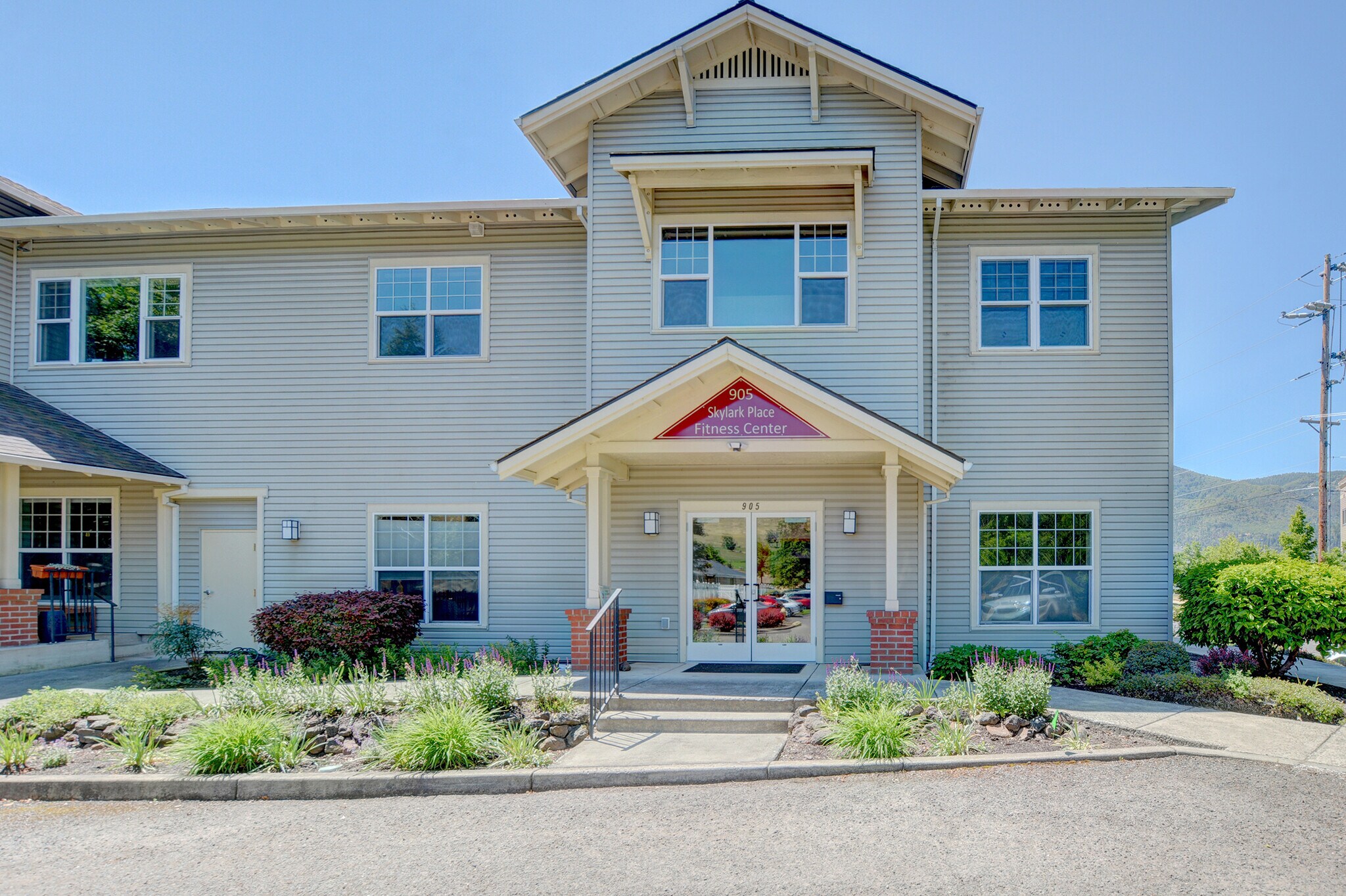 905 Skylark Pl, Ashland, OR à vendre Photo du bâtiment- Image 1 de 25