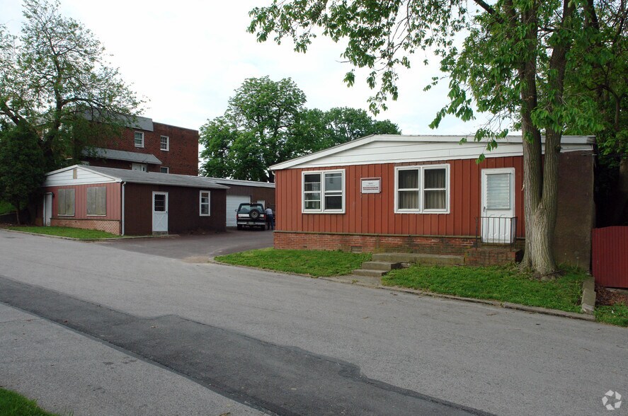 420 W Poplar St, Norristown, PA for sale - Building Photo - Image 2 of 2