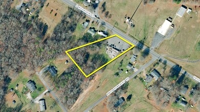 800 S Mountain St, Cherryville, NC - Aerial  map view