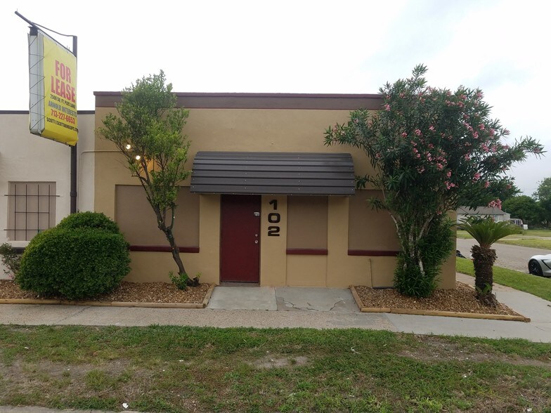 102 6th St S, Texas City, TX for lease - Primary Photo - Image 1 of 31