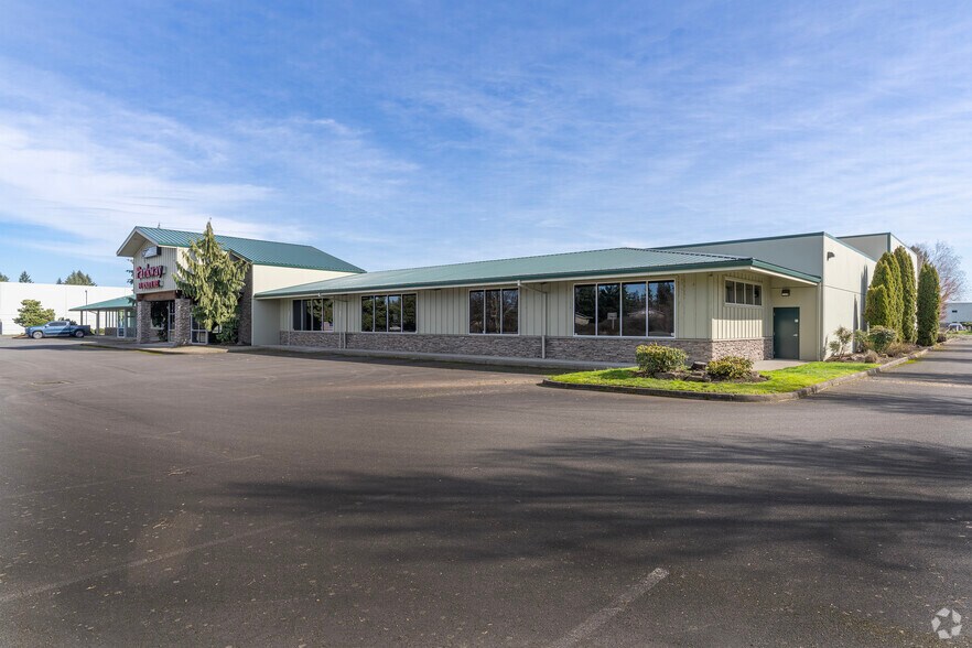 3515 Del Webb Ave NE, Salem, OR à louer - Photo du bâtiment - Image 3 de 9