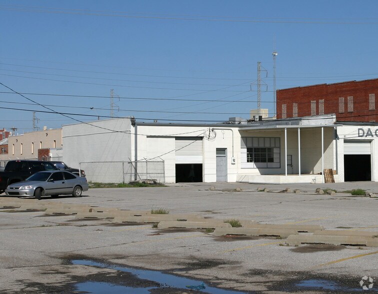 820 W Main St, Oklahoma City, OK à vendre - Photo du bâtiment - Image 2 de 2