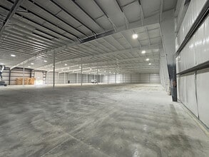 2803 Wayne Haven St, Fort Wayne, IN for lease Building Photo- Image 2 of 5