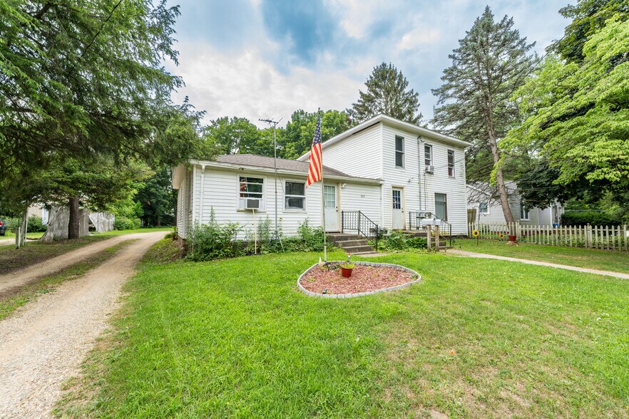 302 E Saint Marys St, Decatur, MI for sale - Primary Photo - Image 1 of 5