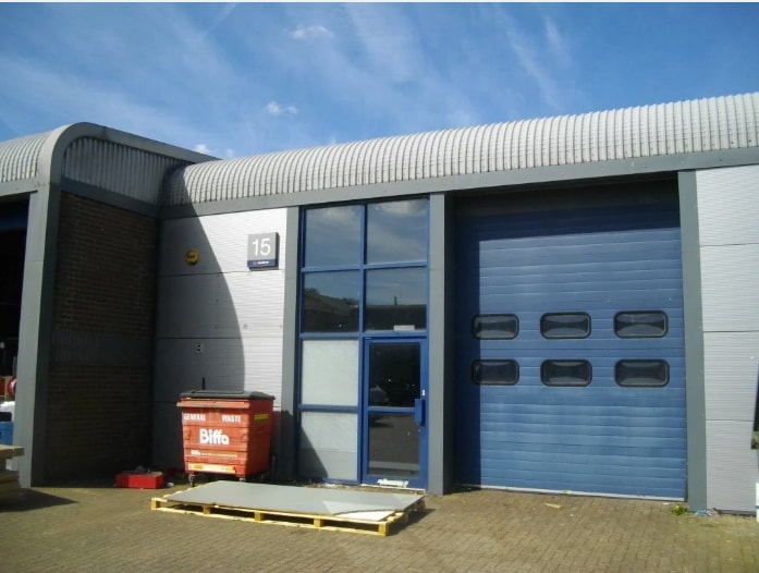 Newgate Ln, Fareham for lease Interior Photo- Image 1 of 2