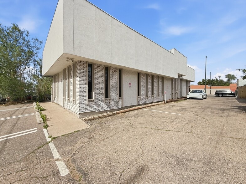 4219 S Broadway, Englewood, CO à vendre - Photo du bâtiment - Image 2 de 30