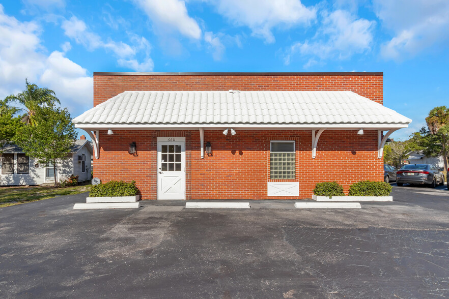 660 Douglas Ave, Dunedin, FL for sale - Building Photo - Image 1 of 1