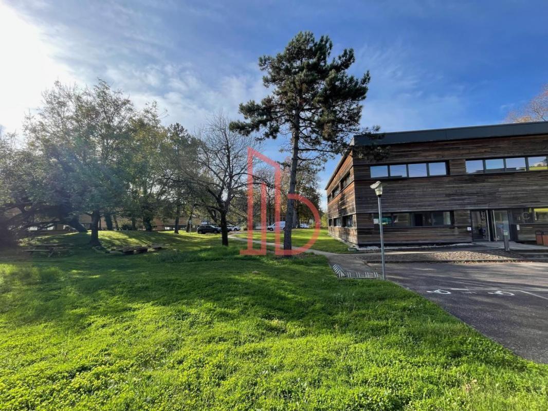 Avenue Ariane, Mérignac for lease Building Photo- Image 1 of 9