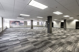 221 3rd Ave SE, Cedar Rapids, IA for lease Interior Photo- Image 2 of 4