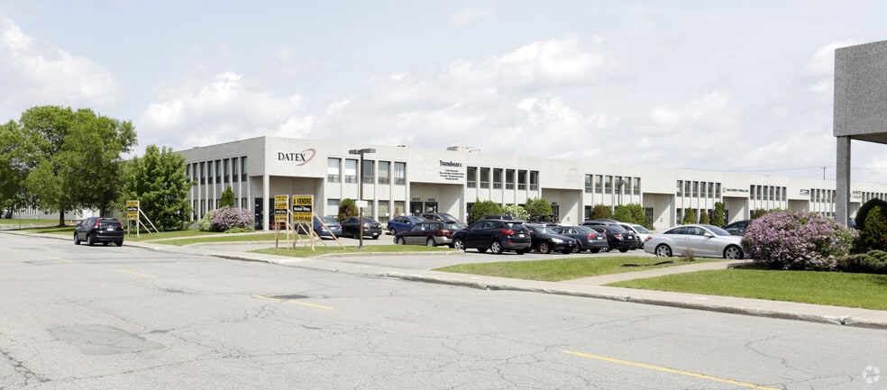 2305-2329 Rue Guénette, Saint-Laurent, QC à vendre - Photo du bâtiment - Image 2 de 32