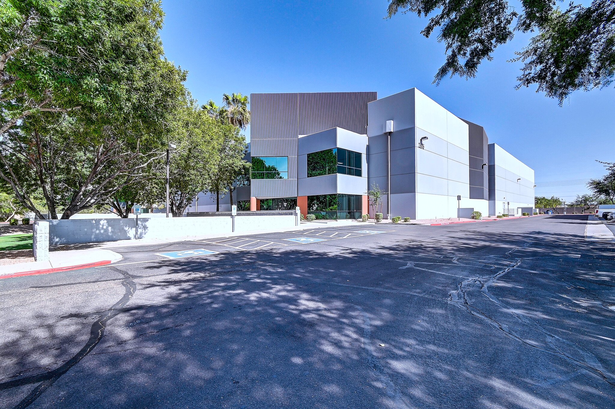 2075 W Obispo Ave, Gilbert, AZ à louer Photo intérieure- Image 1 de 11