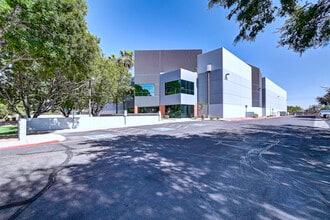 2075 W Obispo Ave, Gilbert, AZ à louer Photo intérieure- Image 1 de 11