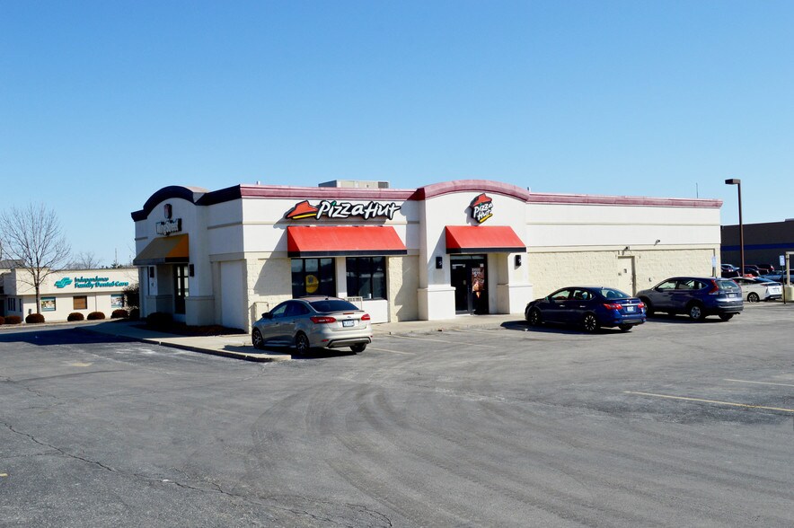 14121-14221 E Us Highway 40, Kansas City, MO à louer - Photo du bâtiment - Image 3 de 6