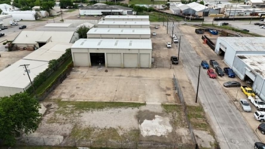 2929 Bryan St, Fort Worth, TX for lease - Building Photo - Image 1 of 4