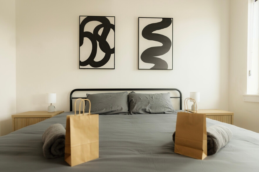 140 Washington Sq, Washington, IL for sale - Building Photo - Image 2 of 43