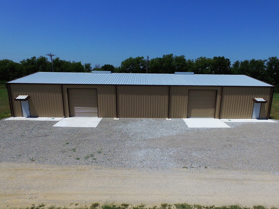 11647 Armetco Dr, Justin, TX for lease Building Photo- Image 1 of 14