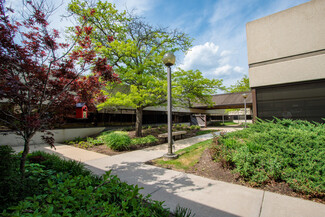 More details for 2500 W Higgins Rd, Hoffman Estates, IL - Office for Lease