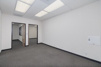 2210 Encinitas Blvd, Encinitas, CA à louer Numérisation 3D de Matterport- Image 1 de 5