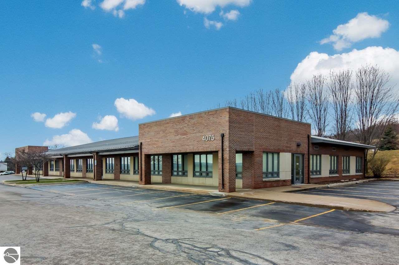 4075 Copper Ridge Dr, Traverse City, MI for sale Primary Photo- Image 1 of 48