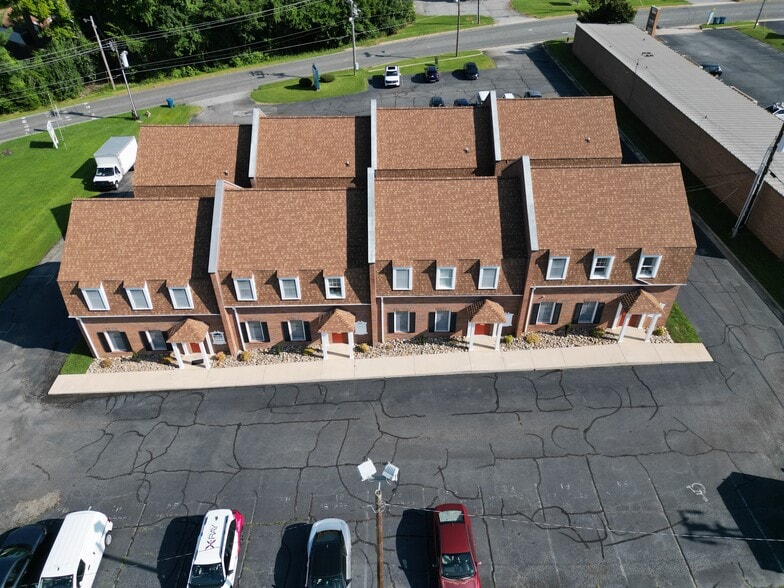 313 Trindale Rd, High Point, NC à louer - Photo du bâtiment - Image 2 de 9