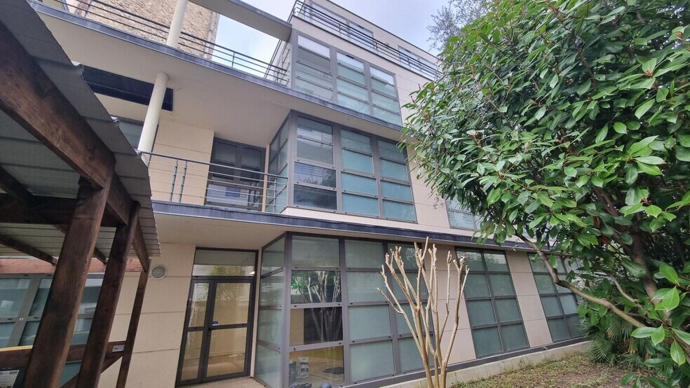 134 Rue Du Point Du Jour, Boulogne-Billancourt à louer - Photo du bâtiment - Image 2 de 11
