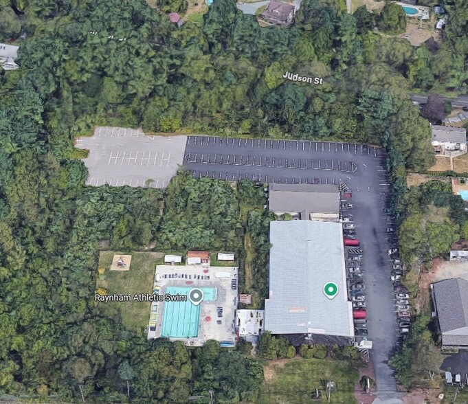 1250 Route 44, Raynham, MA for sale - Primary Photo - Image 1 of 4