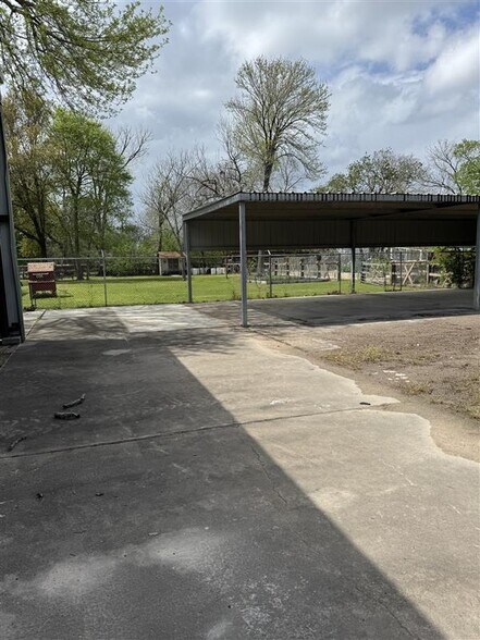 9320 Highway 3, Houston, TX à louer - Photo du bâtiment - Image 3 de 9