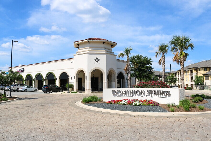 23881 IH 10 W, San Antonio, TX à louer - Photo principale - Image 1 de 17