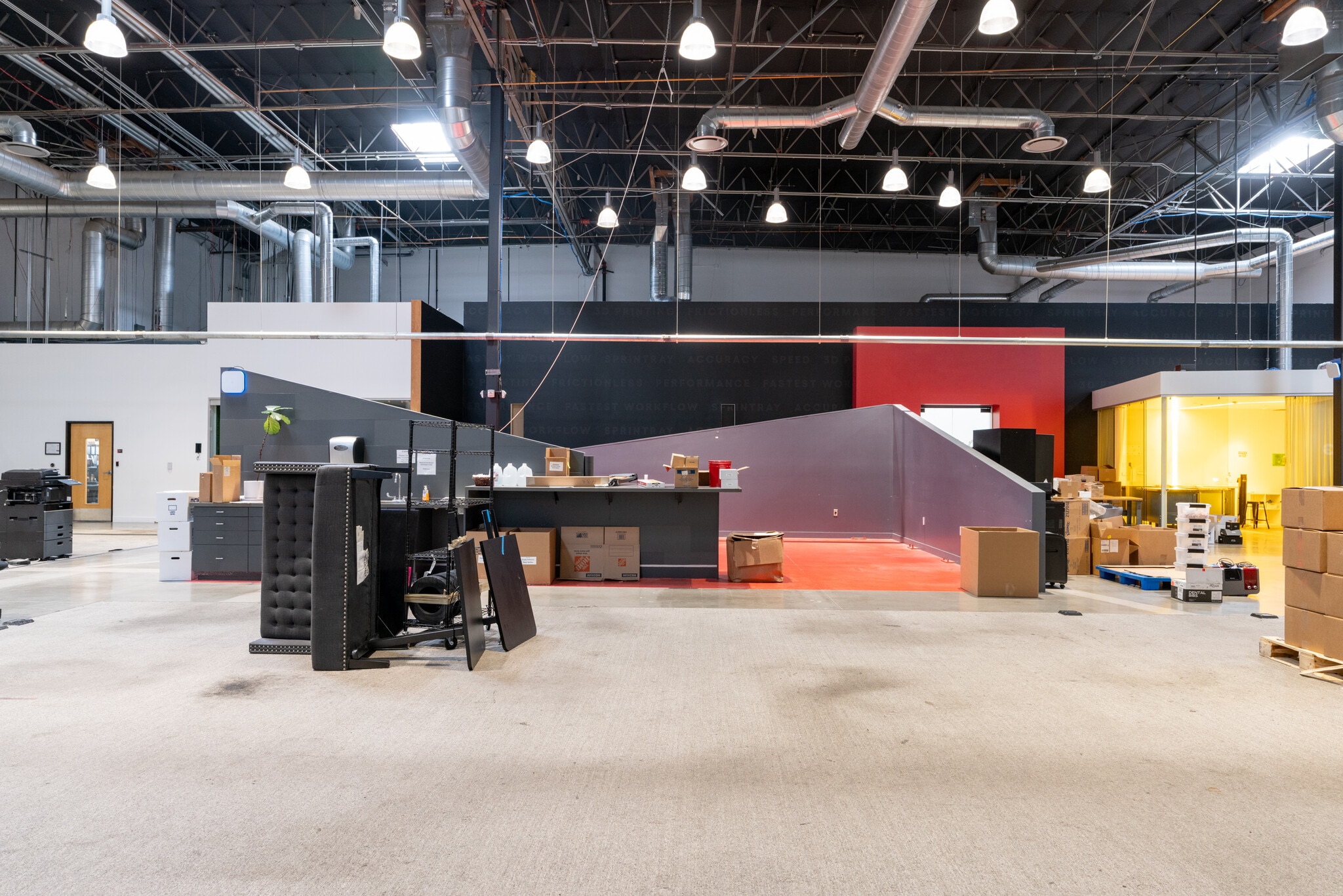 2710 Media Center Dr, Los Angeles, CA for lease Interior Photo- Image 1 of 41