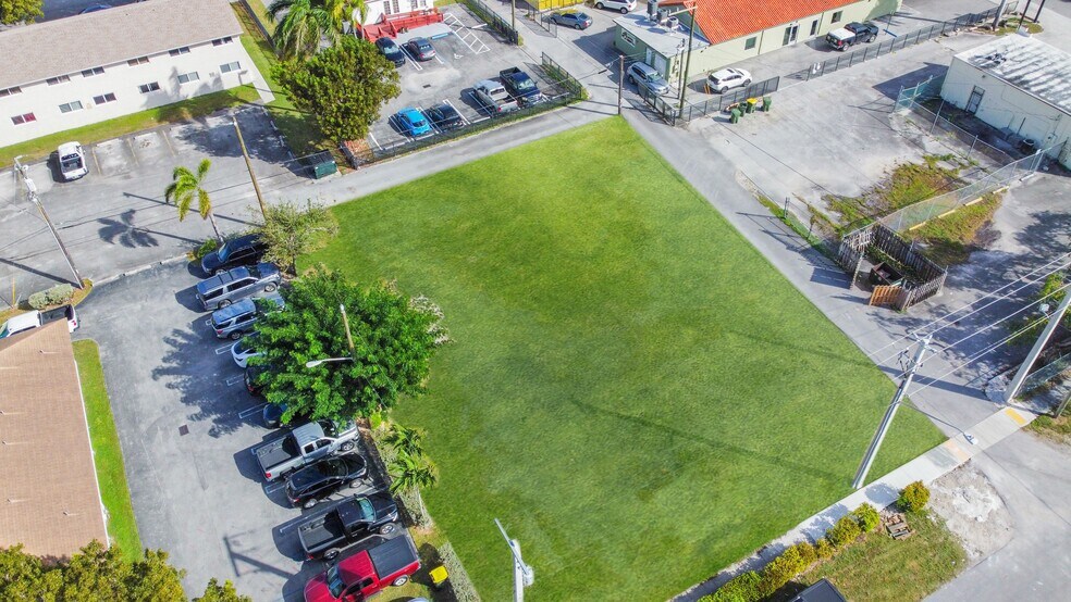 31 NW 4th St, Homestead, FL à vendre - Aérien - Image 2 de 5